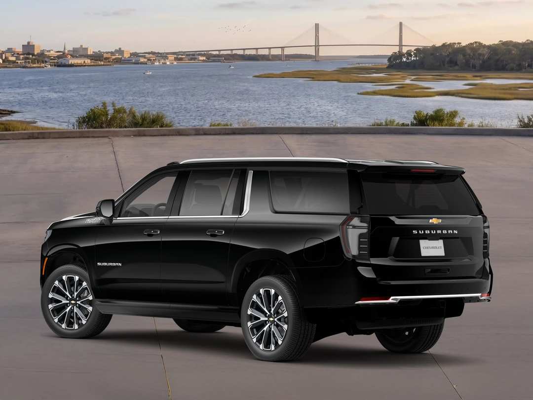 2026 Chevrolet Suburban High Country - Image 3