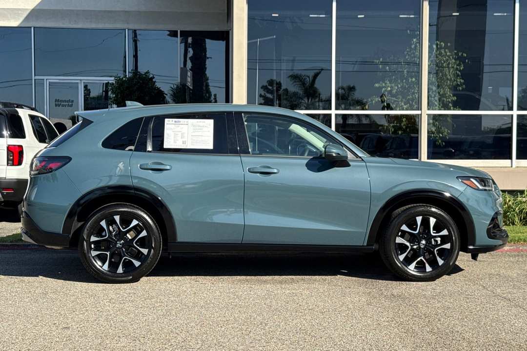 2027 Honda HR-V EXL - Image 3