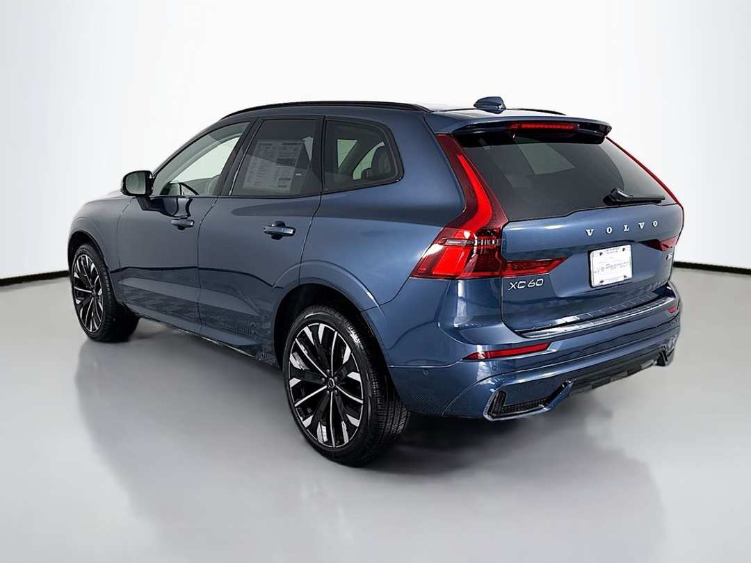 2026 Volvo Xc60 B5 Ultra - Image 3