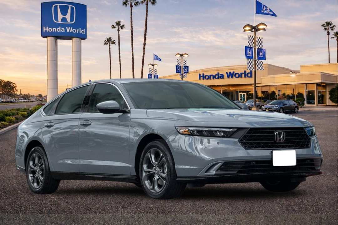2026 Honda Accord Hybrid EXL - Image 2
