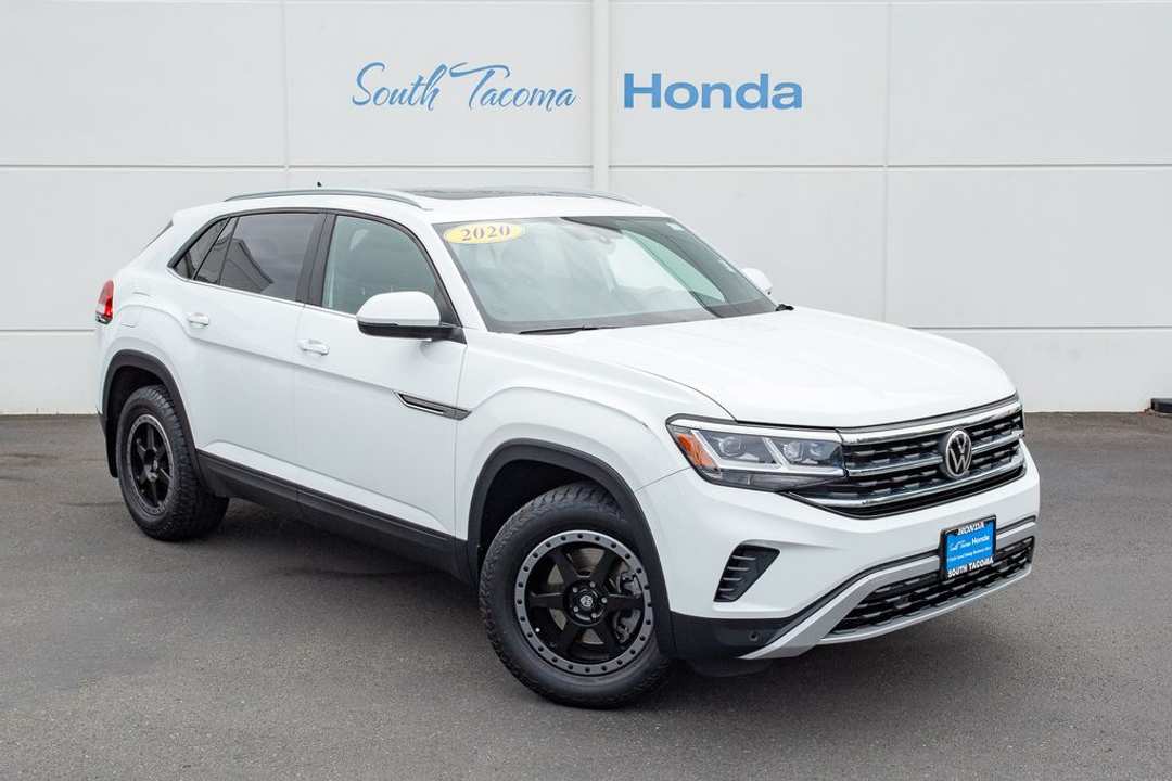 2020 Volkswagen Atlas Cross Sport 3.6L V6 SE w/Technology - Image 2