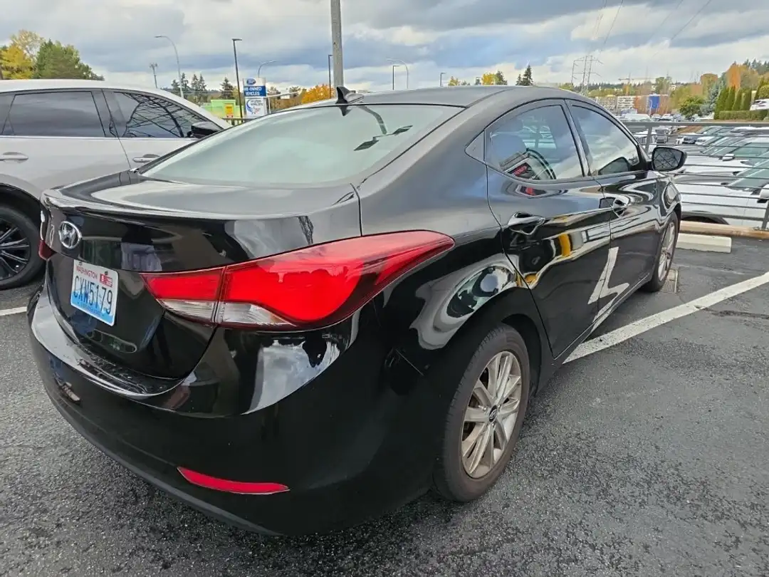 2015 Hyundai Elantra SE - Image 3
