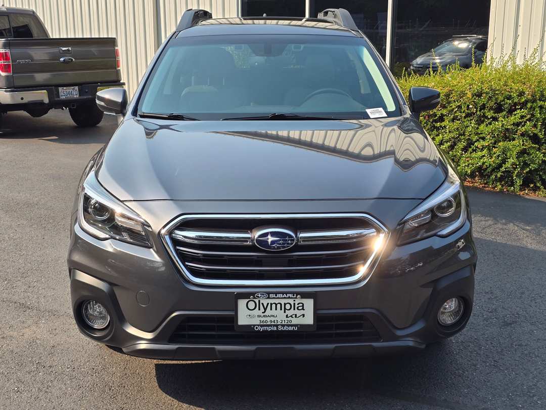 2018 Subaru Outback 3.6R - Image 2