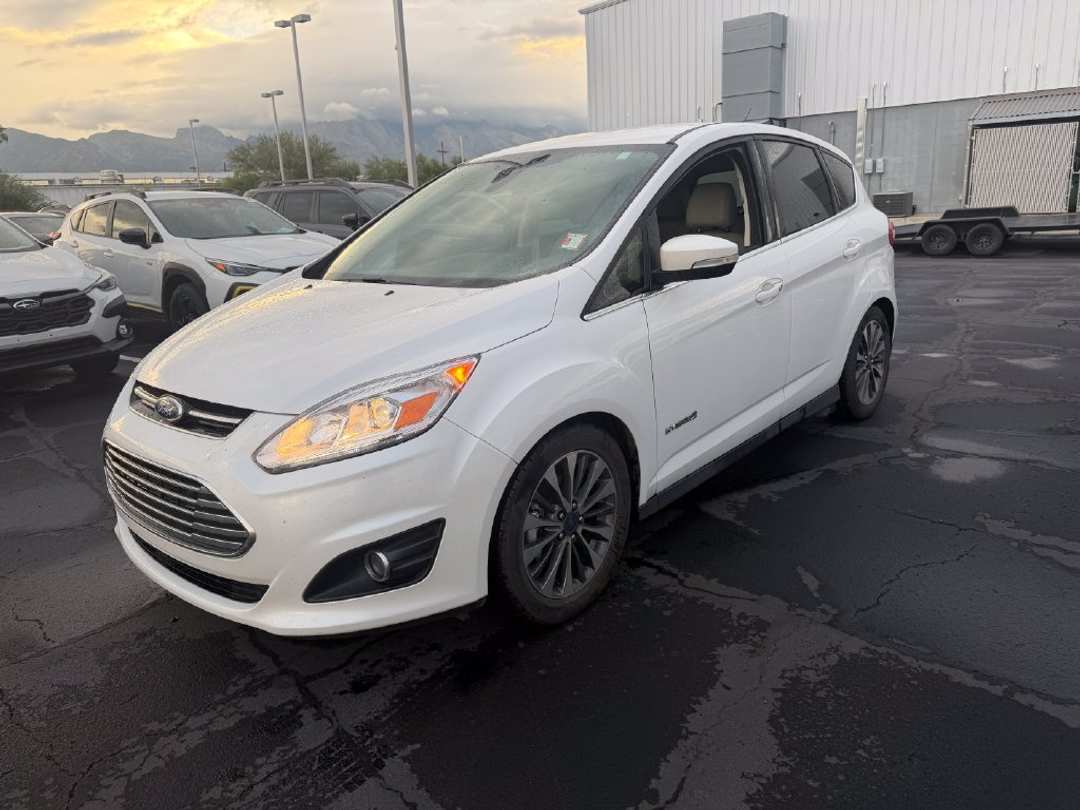 2017 Ford C-Max hybrid Titanium - Image 3