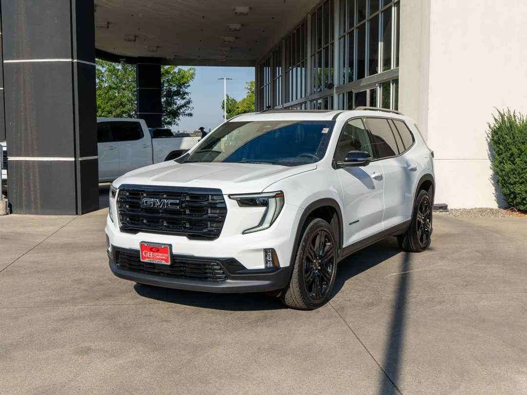 2027 GMC Acadia Elevation - Image 3