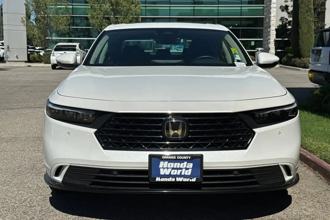 2024 Honda Accord Hybrid EXL - Image 3