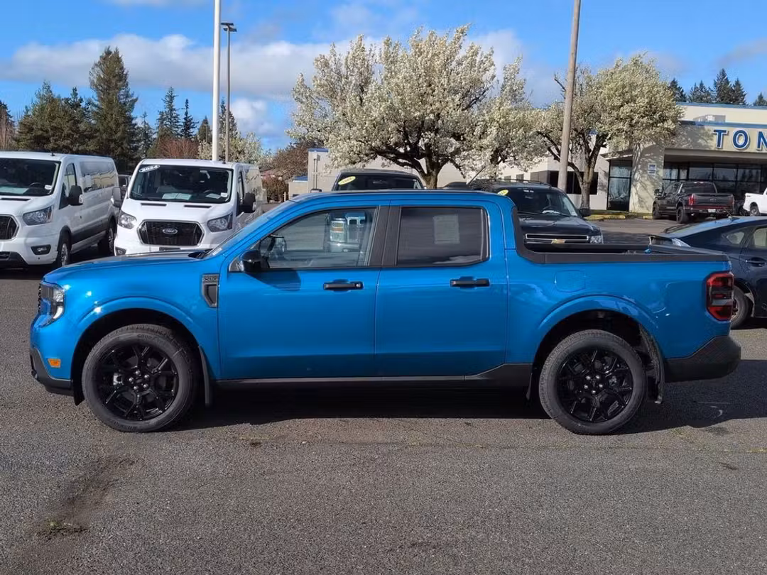 2026 Ford Maverick XLT - Image 2