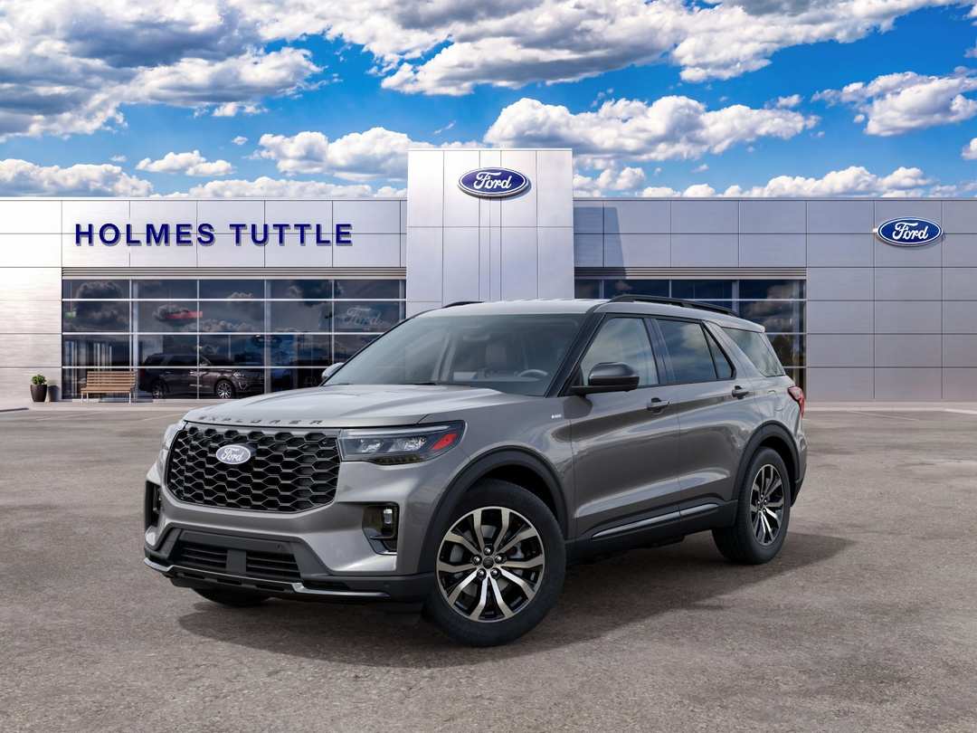 2027 Ford Explorer STLine - Image 2