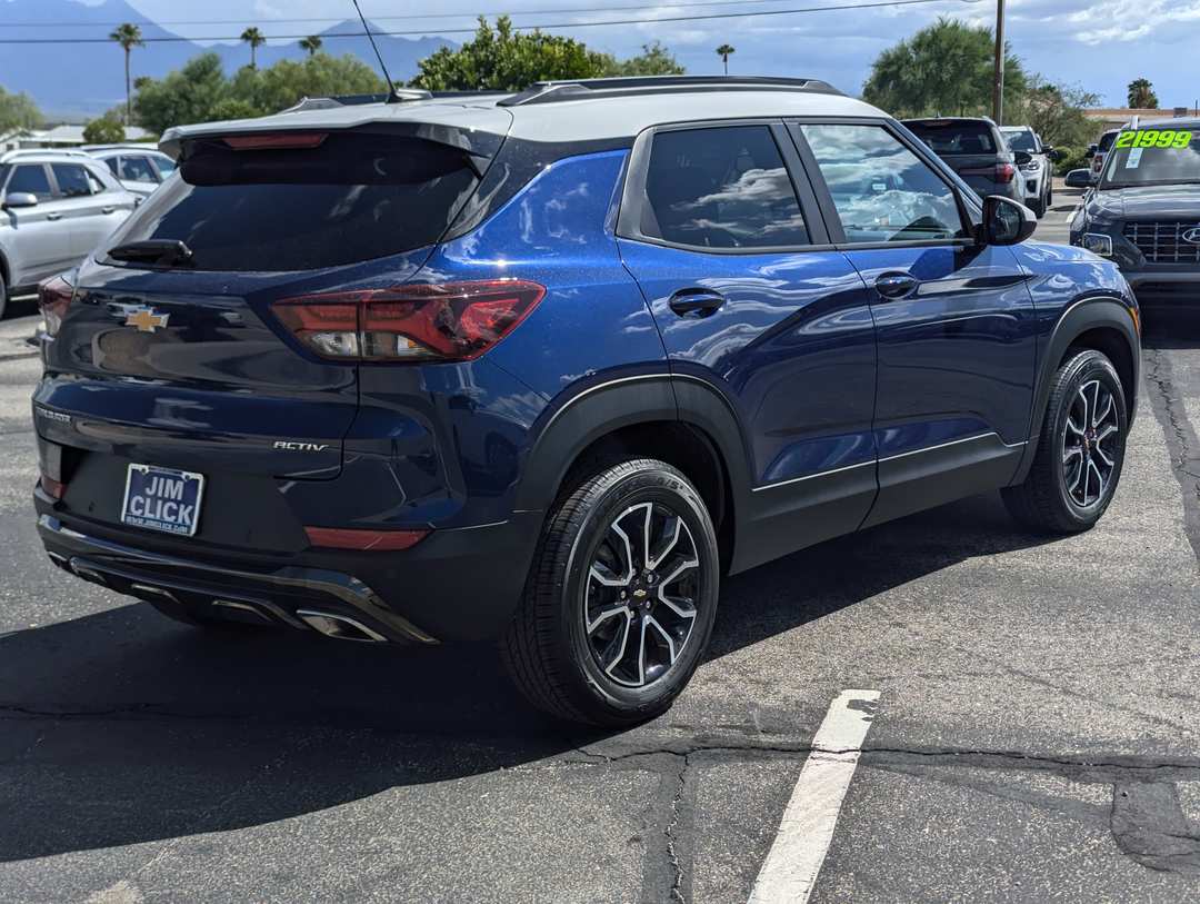2023 Chevrolet Trailblazer ACTIV - Image 2