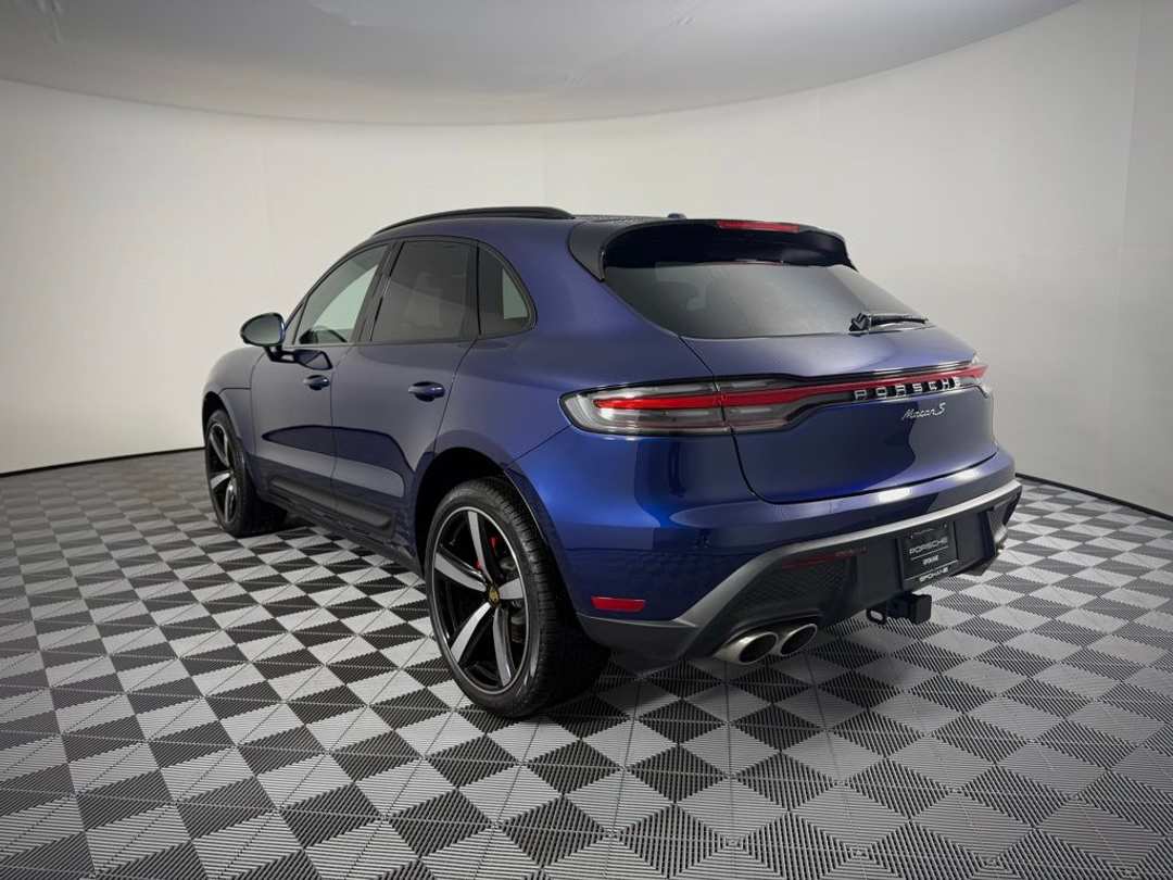 2026 Porsche Macan S - Image 3