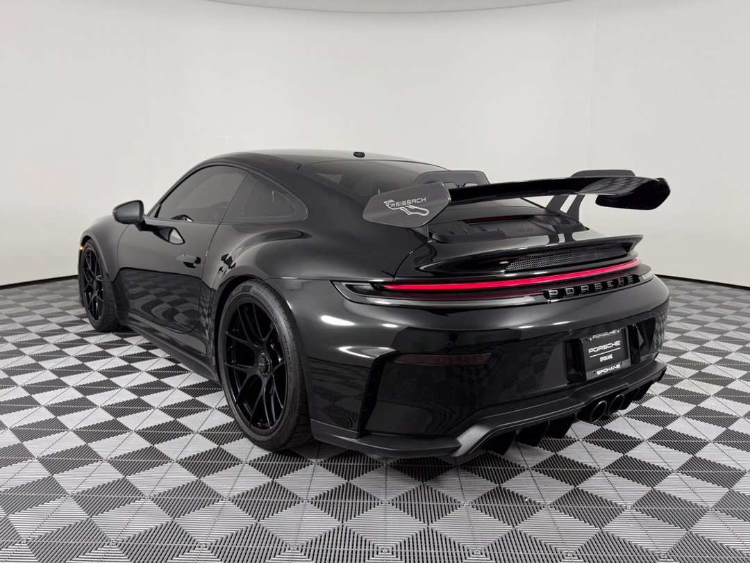 2026 Porsche 911 GT3 - Image 3