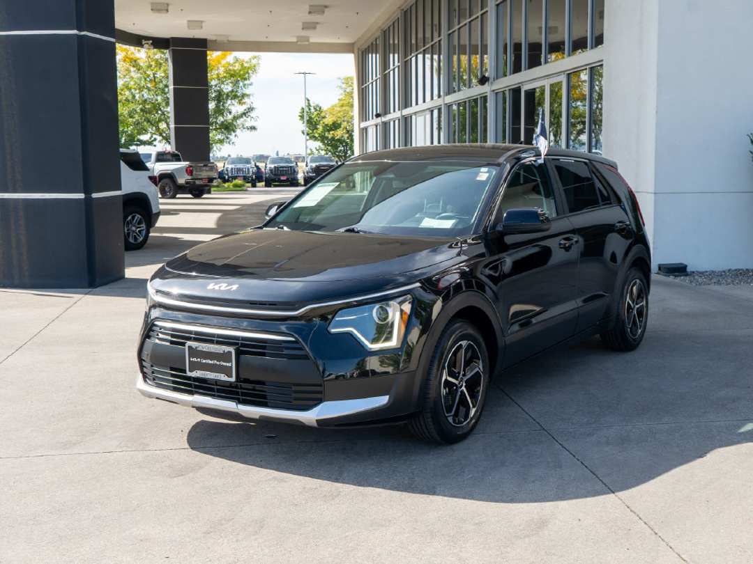 2024 Kia Niro LX - Image 3