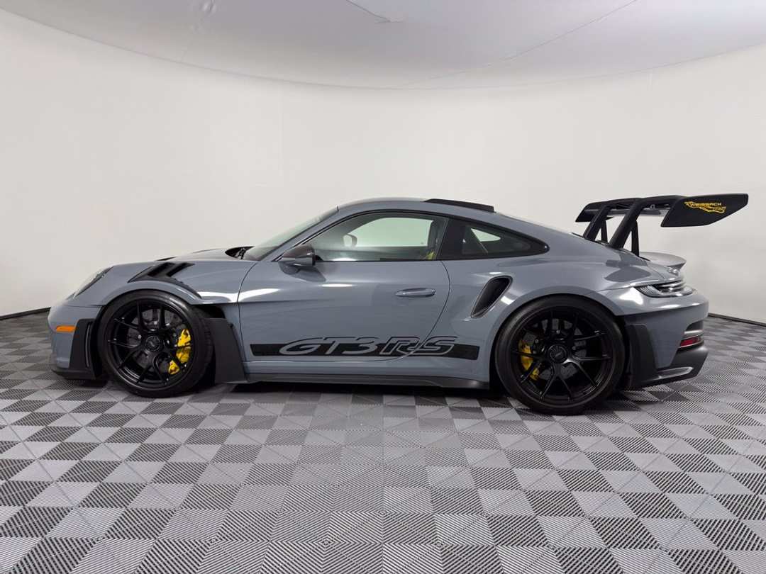 2024 Porsche 911 GT3 RS - Image 2