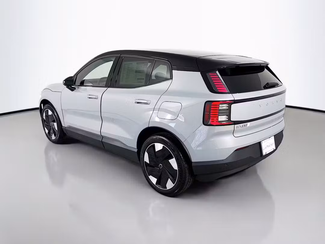 2026 Volvo Ex30 Twin Motor Performance Plus - Image 3