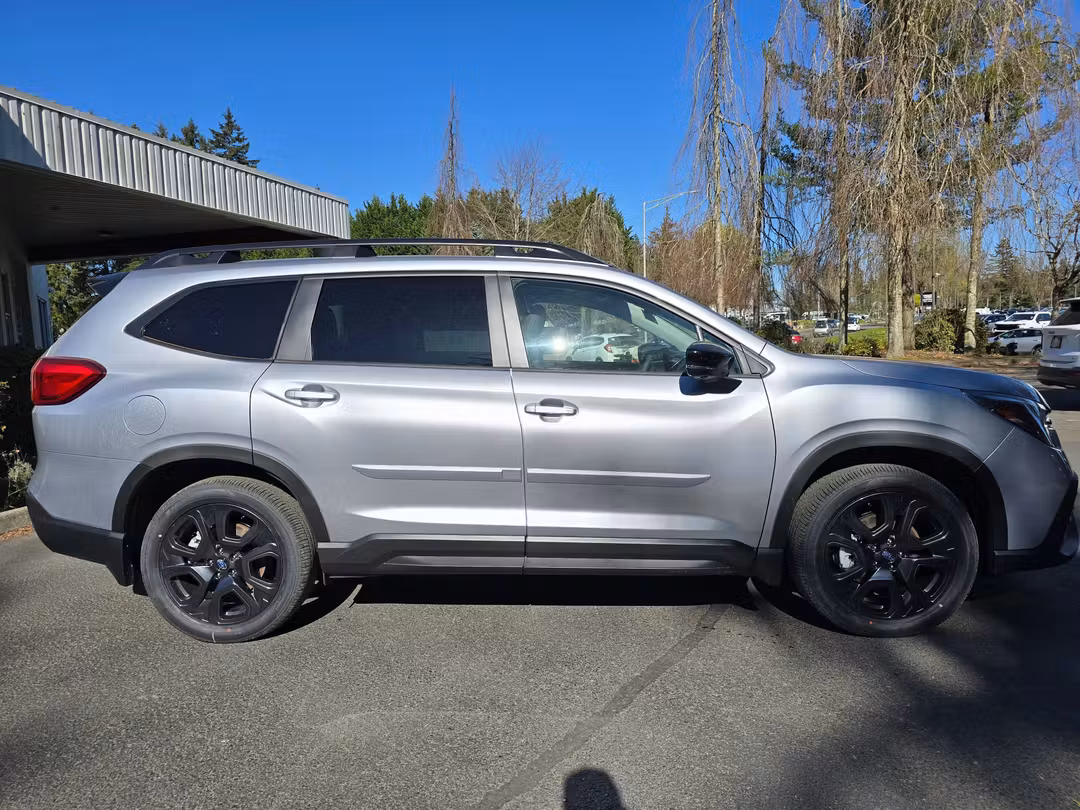 2026 Subaru Ascent Onyx Edition Touring - Image 3