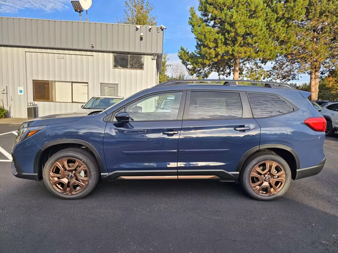 2025 Subaru Ascent Limited Bronze Edition - Image 2