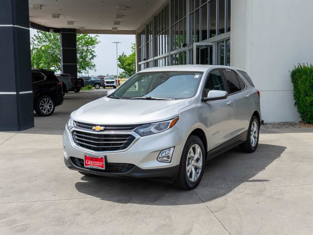 2021 Chevrolet Equinox LT - Image 3