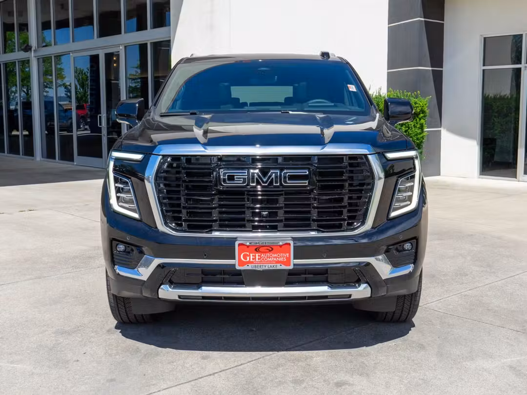 2026 GMC Yukon Xl Denali - Image 2
