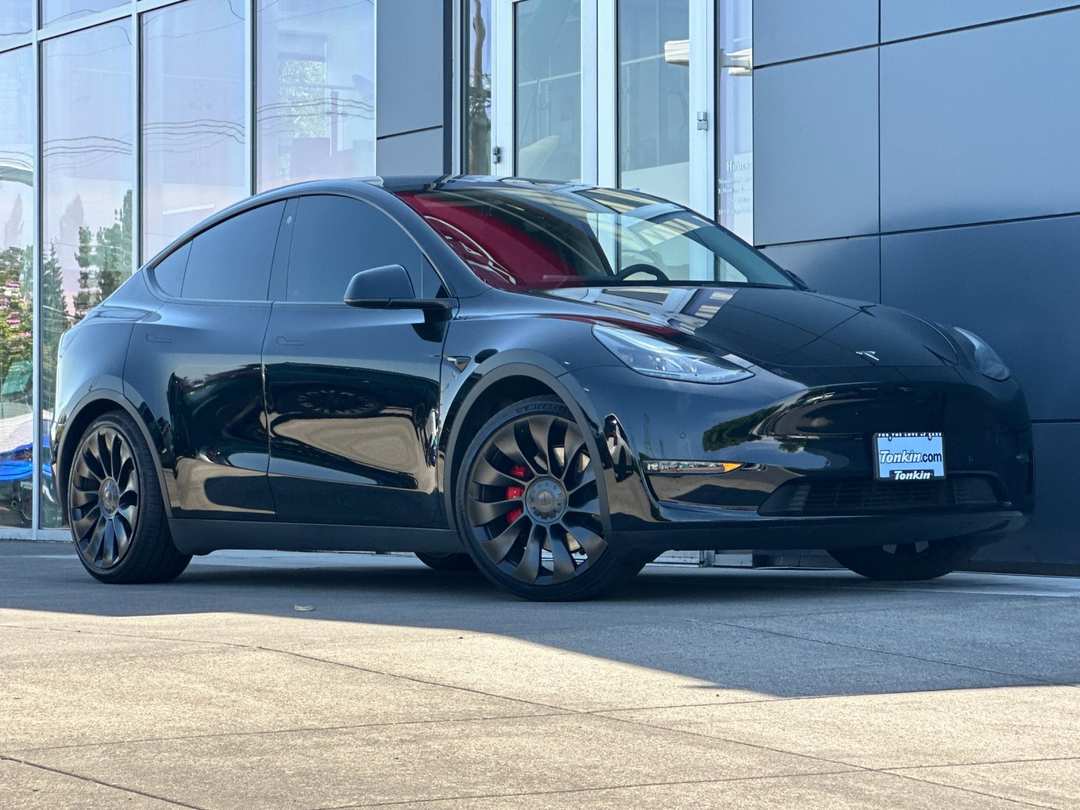 2022 Tesla Model Y Performance - Image 2