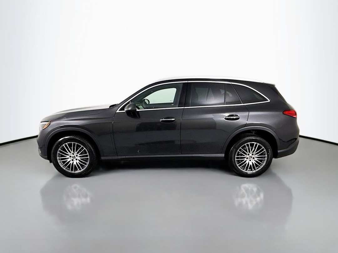 2026 Mercedes-Benz GLC GLC 300 - Image 2