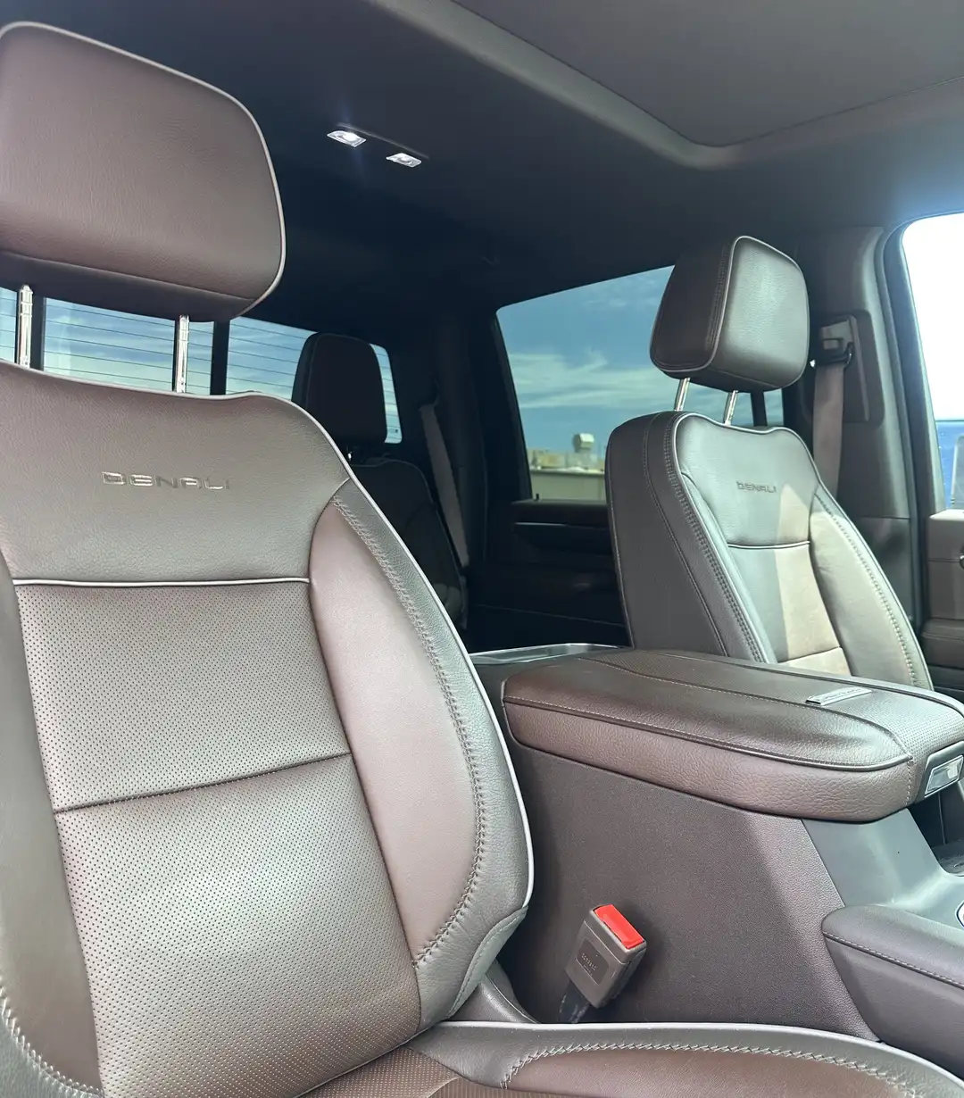 2024 GMC Sierra 2500Hd Denali - Image 3