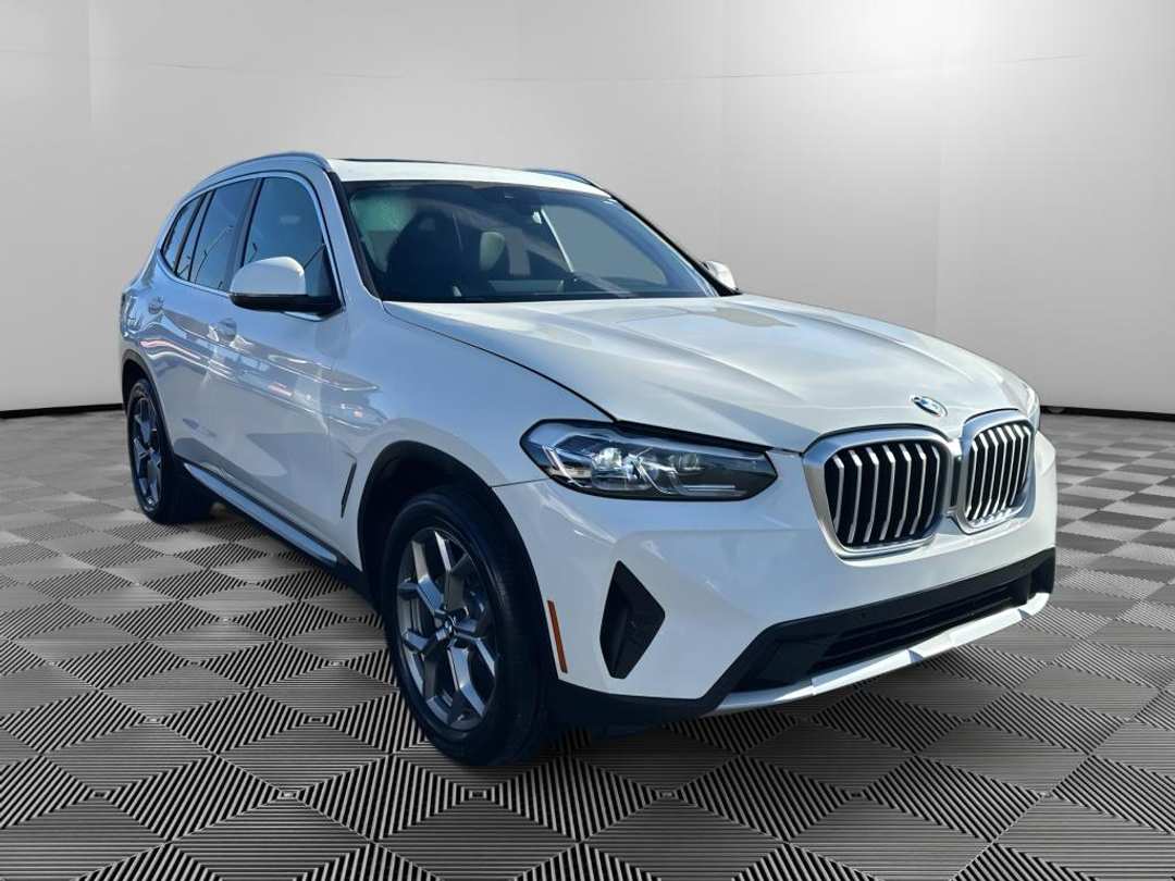 2024 BMW X3 xDrive30i - Image 3