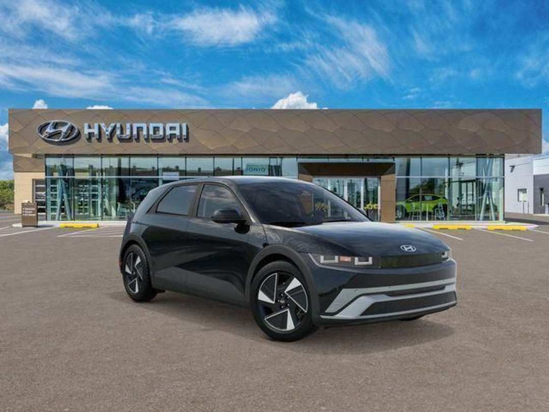 2026 Hyundai Ioniq 5 SEL - Image 2