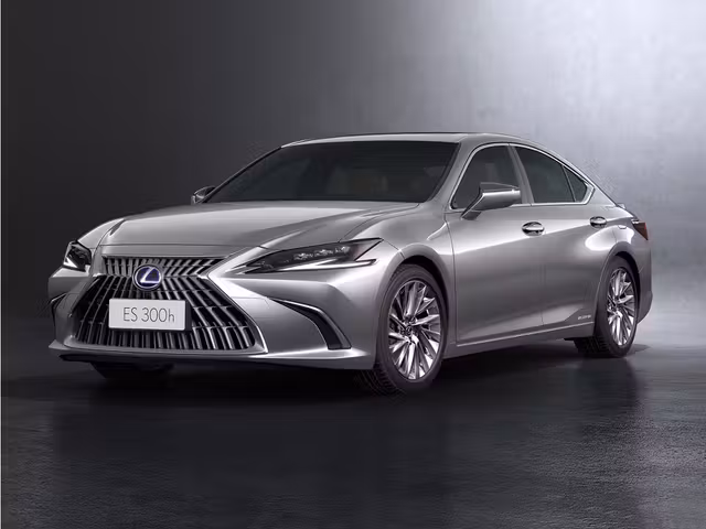 2022 Lexus Es 300h Luxury