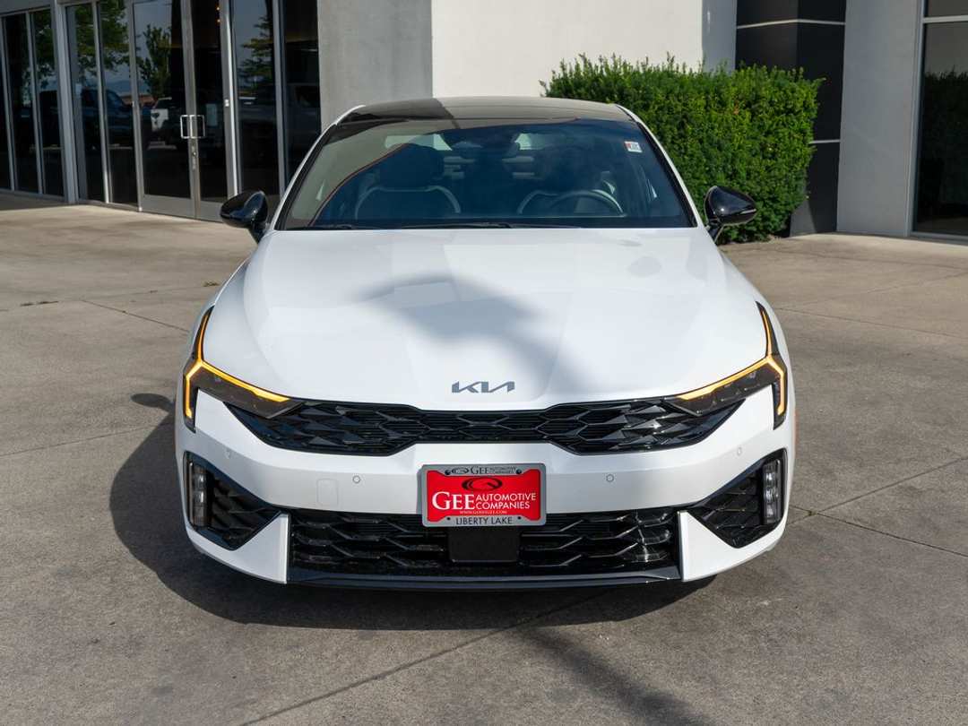 2026 Kia K5 GTLine - Image 2