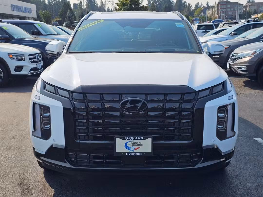 2025 Hyundai Palisade Calligraphy Night Edition - Image 2