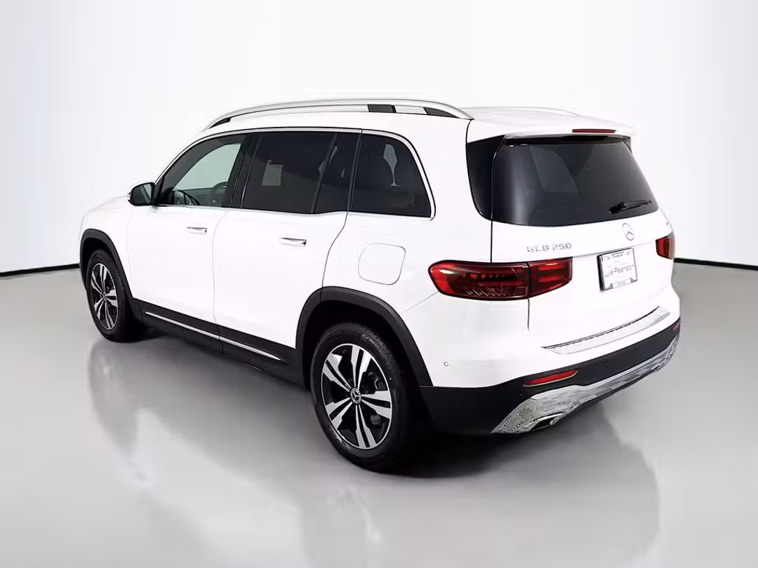 2026 Mercedes-Benz GLB GLB 250 - Image 3