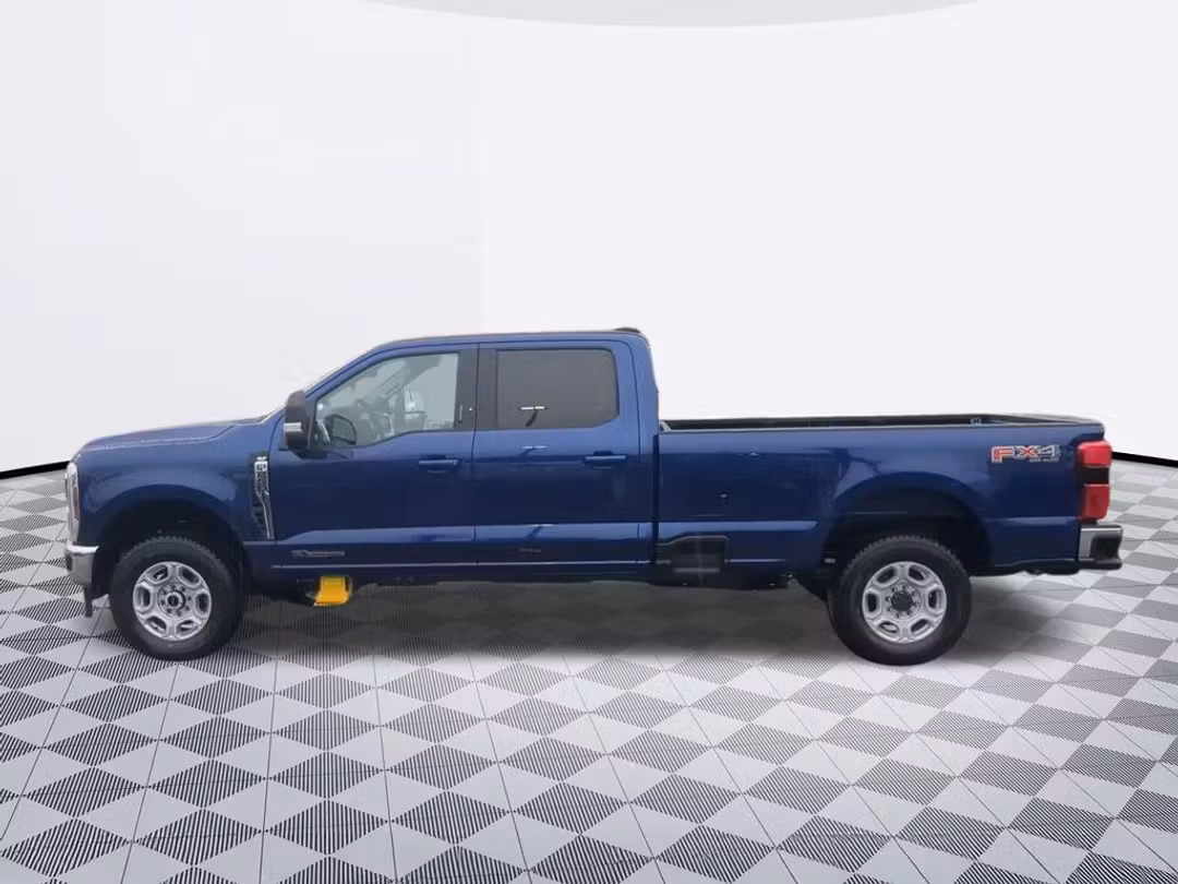 2026 Ford F-250Sd XLT - Image 2