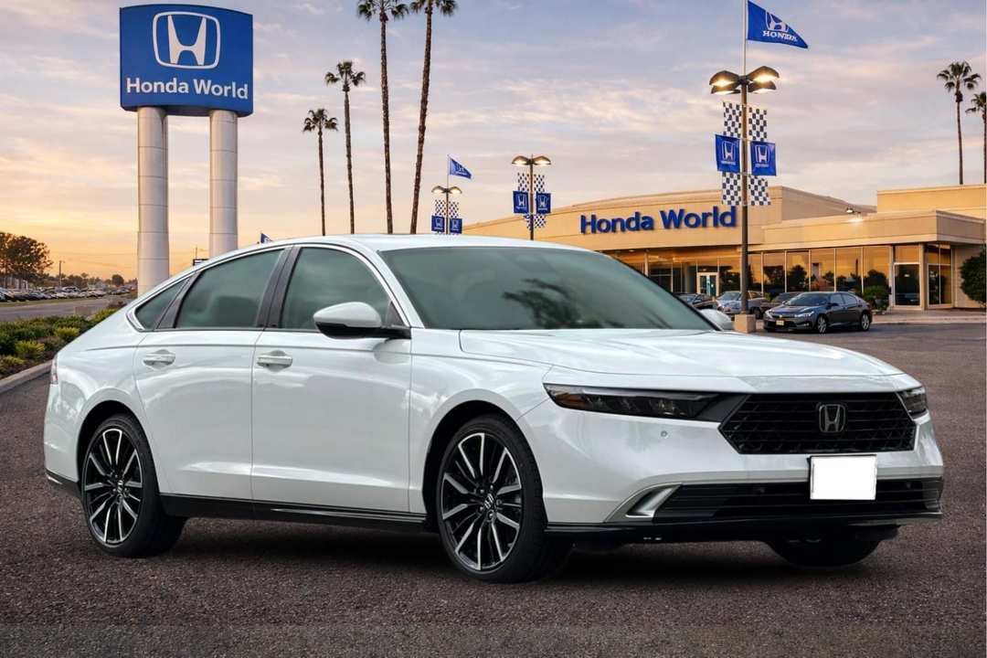 2026 Honda Accord Hybrid Touring - Image 2