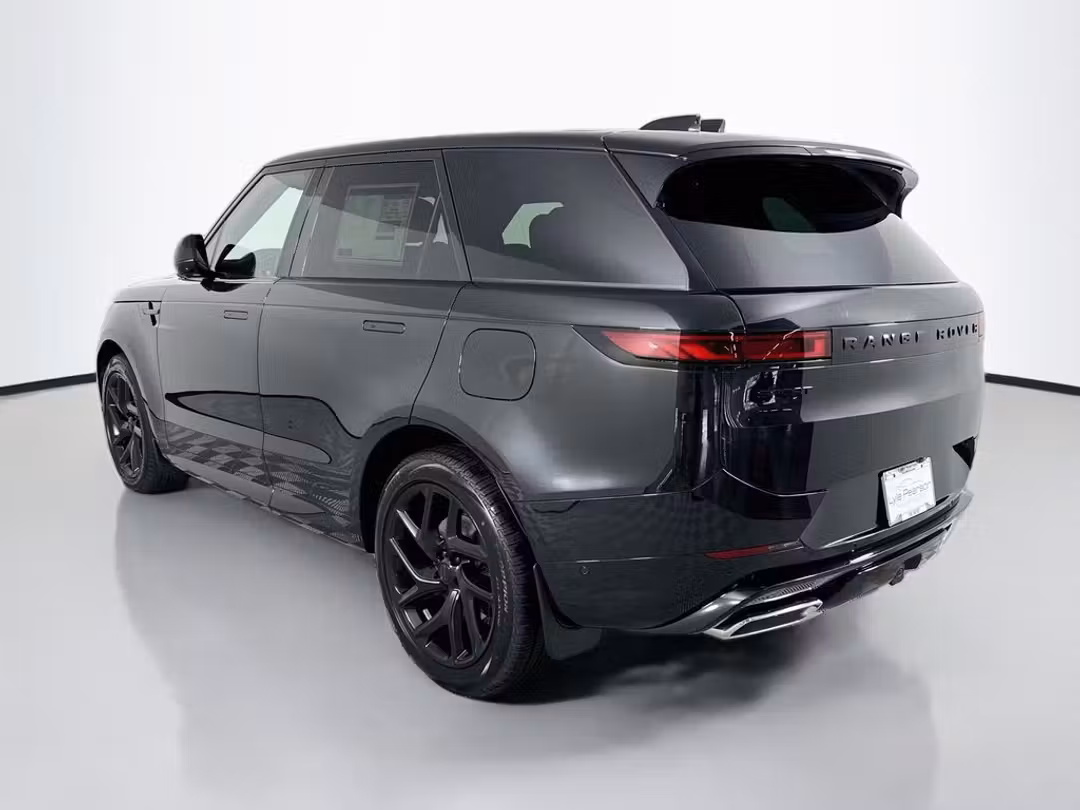 2026 Land Rover Range Rover Sport Plug-In Hybrid Dynamic SE - Image 3