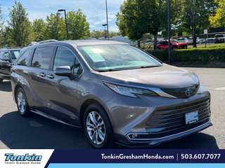 2021 Toyota Sienna Limited Hybrid