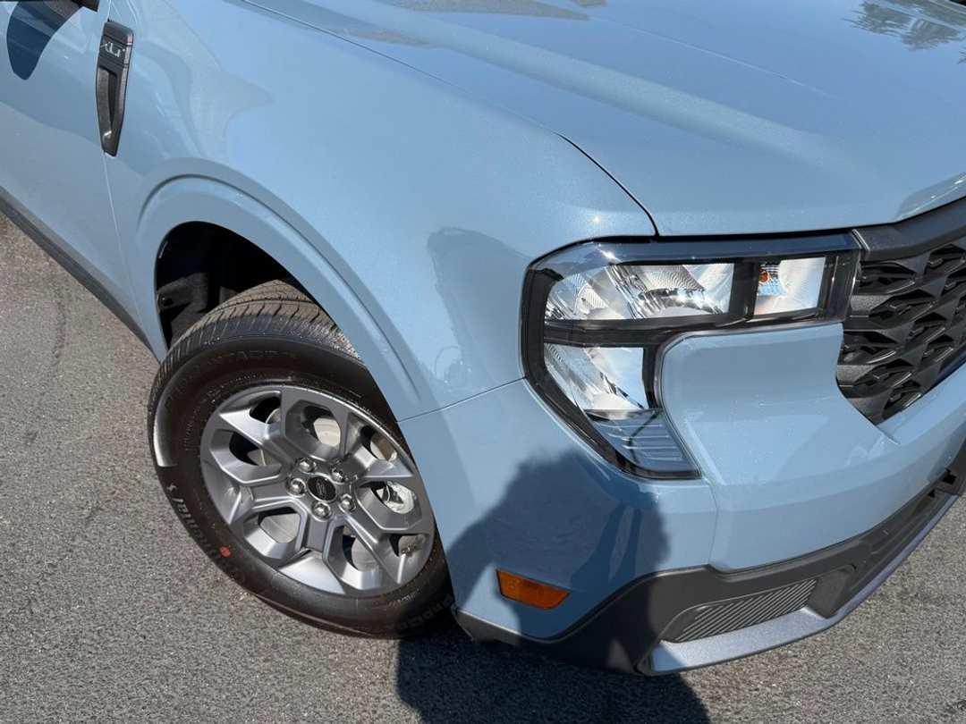 2026 Ford Maverick XLT - Image 2