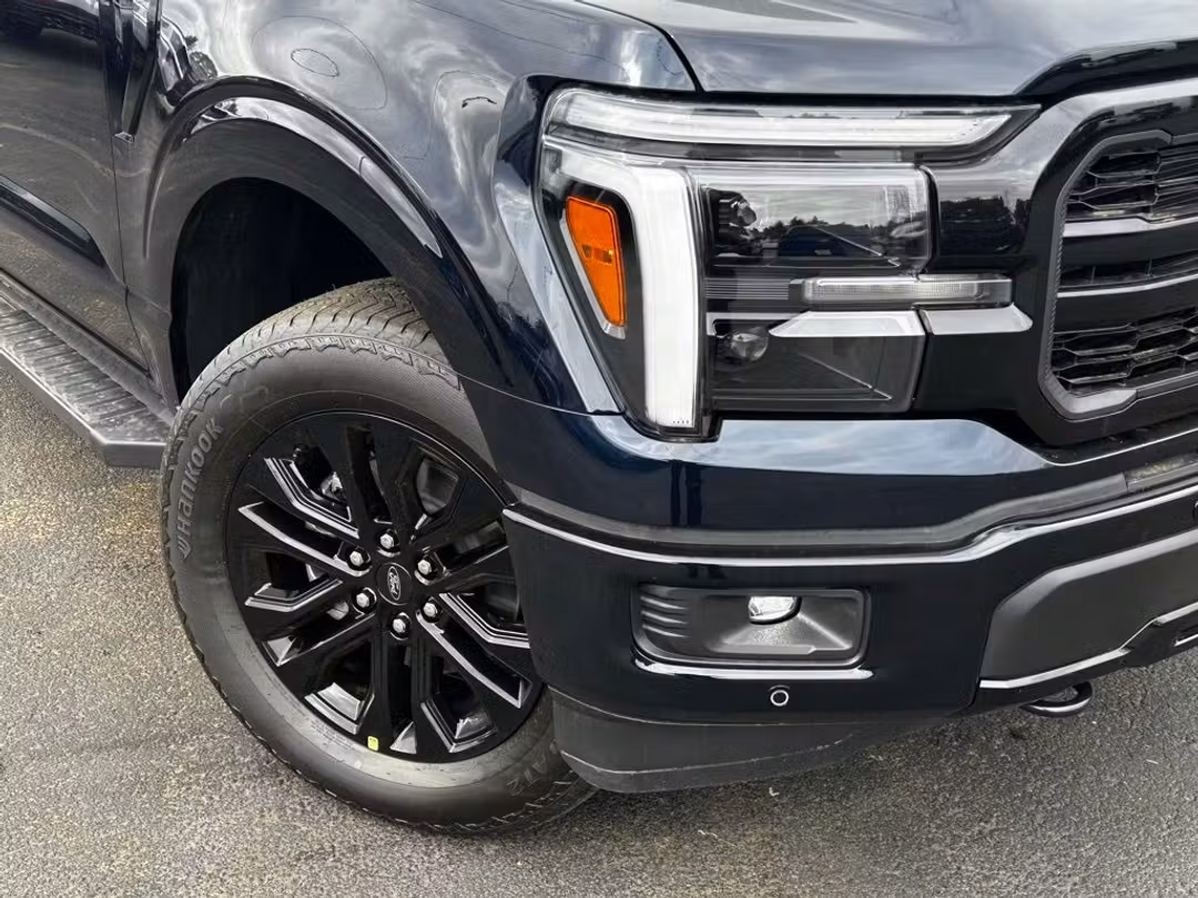 2026 Ford F-150 Lariat - Image 2