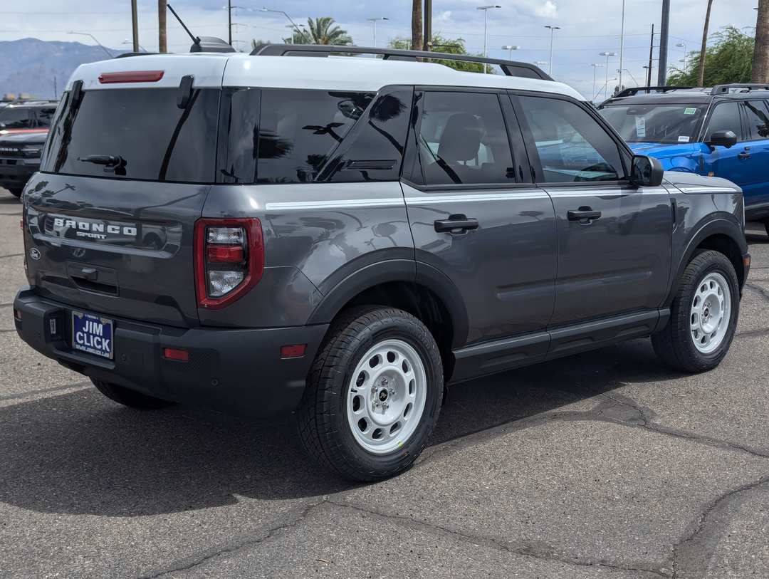 2026 Ford Bronco Sport Heritage - Image 2