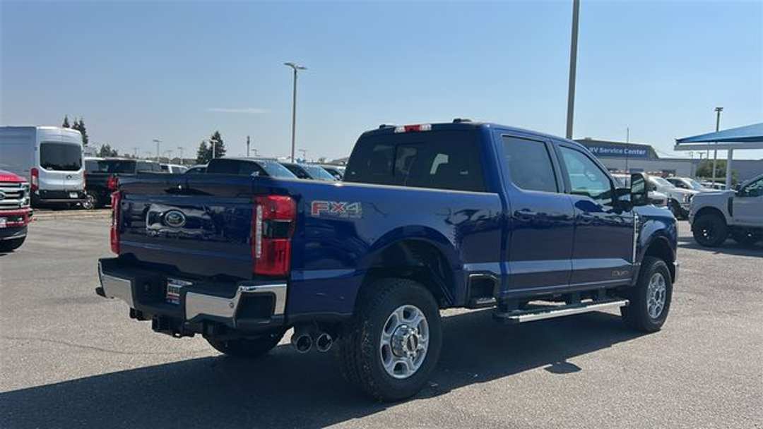 2026 Ford F-250Sd XLT - Image 3