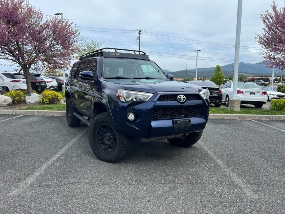 2018 Toyota 4Runner - Image 2