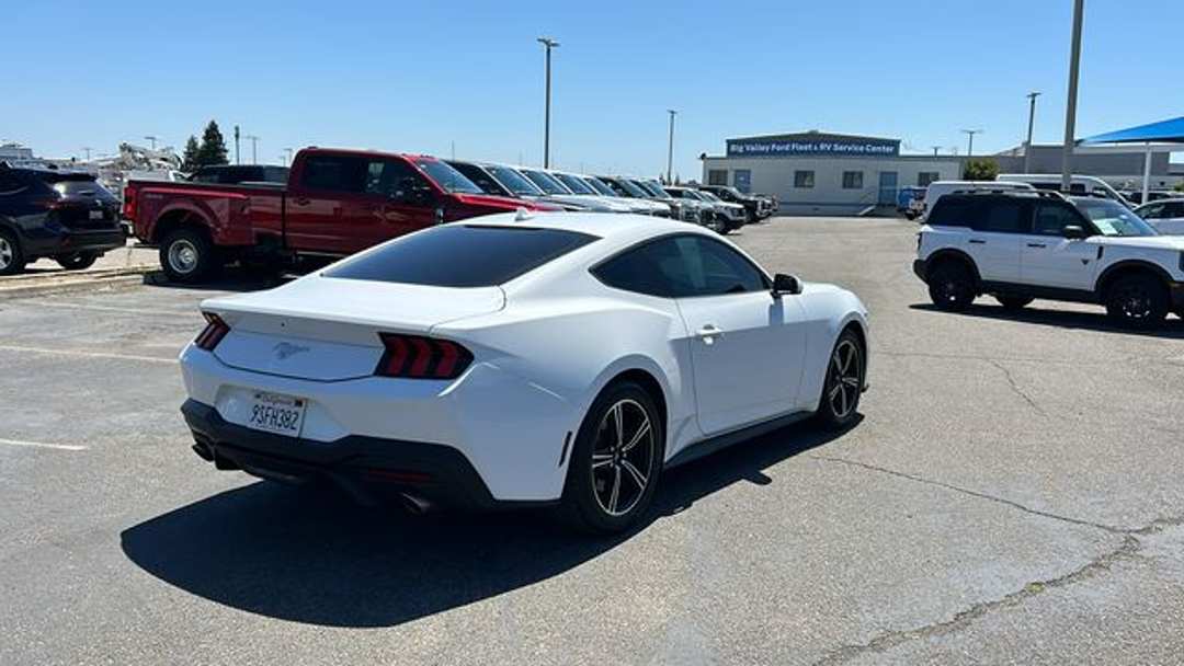 2024 Ford Mustang EcoBoost - Image 3