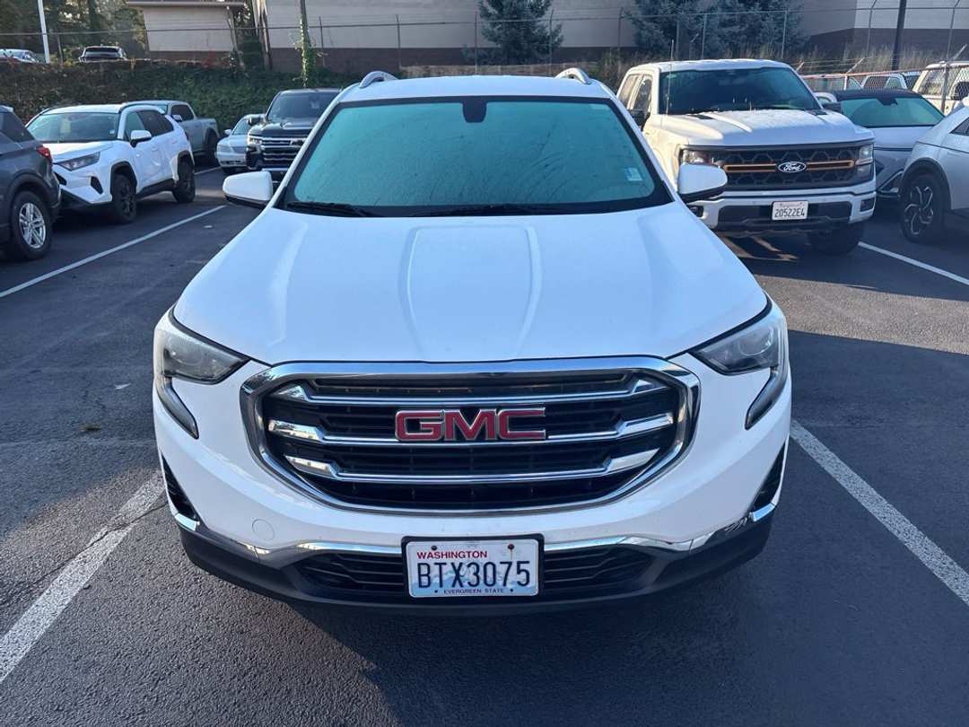 2019 GMC Terrain SLT - Image 2