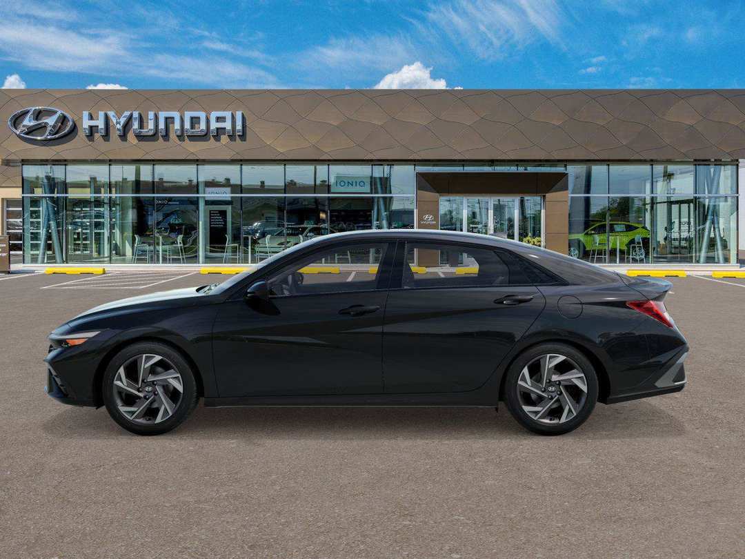 2026 Hyundai Elantra SEL Sport Premium - Image 3