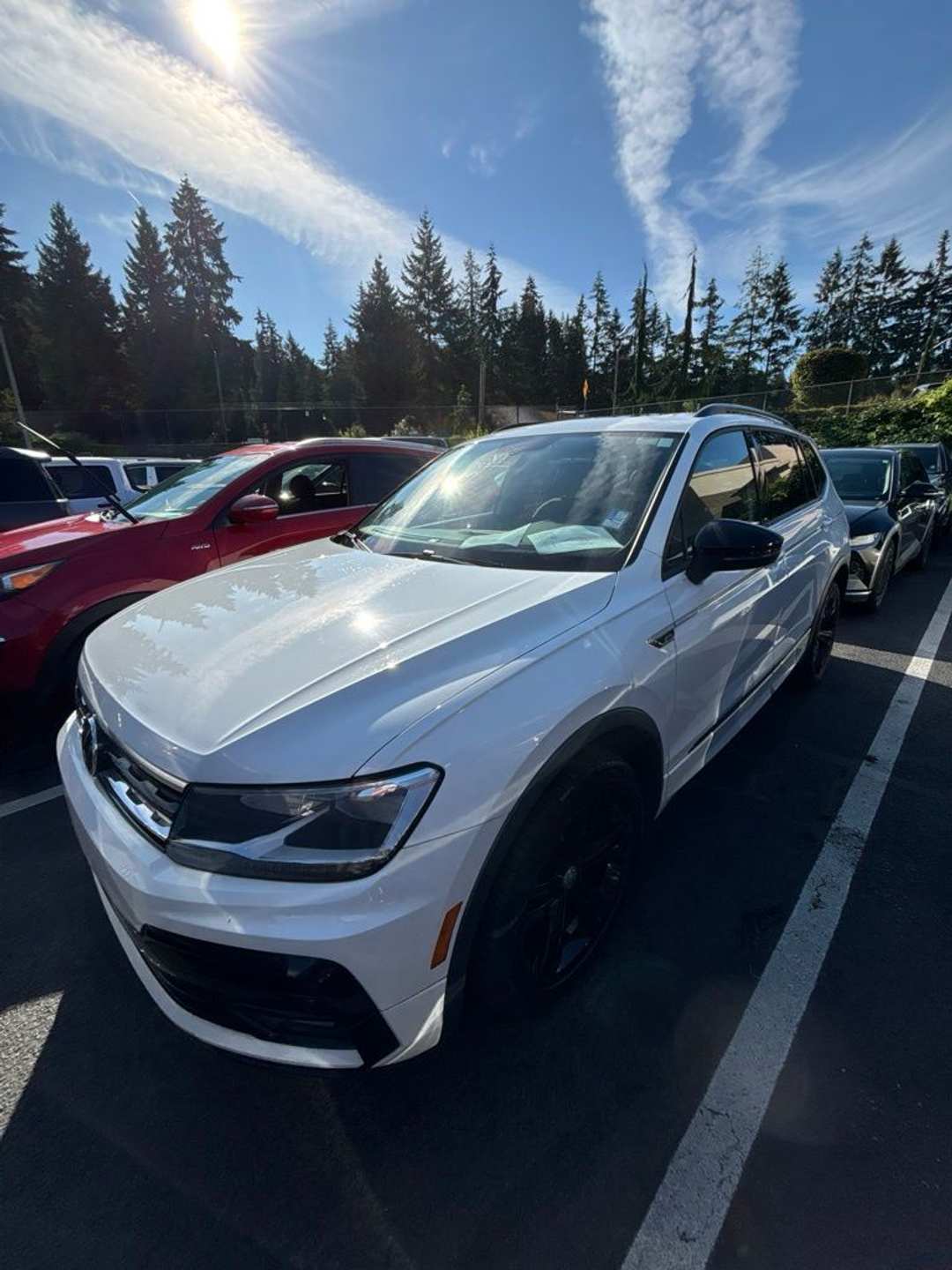 2019 Volkswagen Tiguan - Image 2