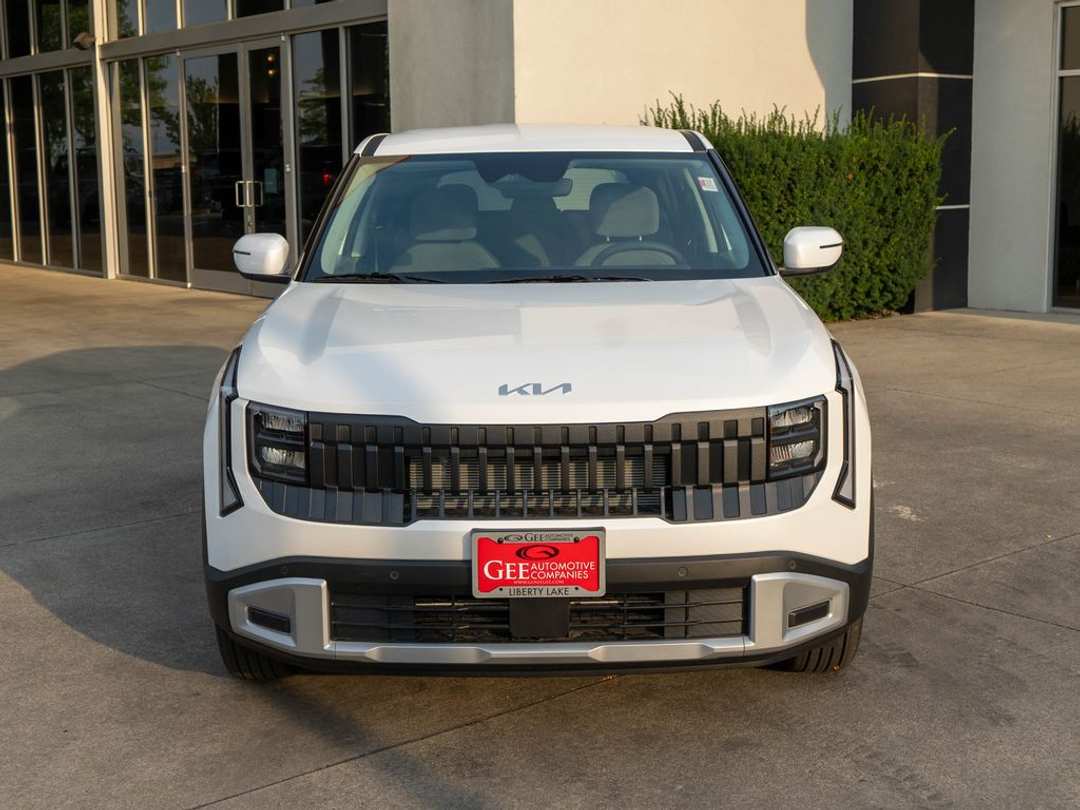 2027 Kia Seltos LX - Image 2
