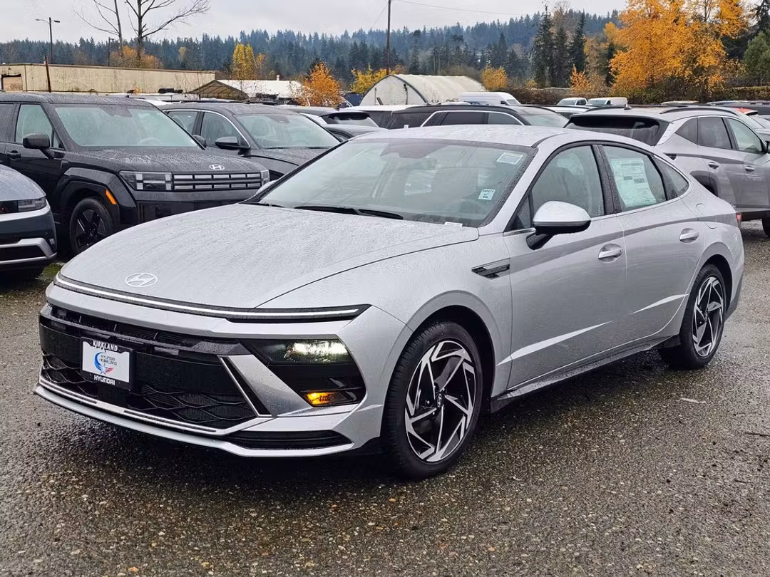 2026 Hyundai Sonata SEL Sport - Image 3