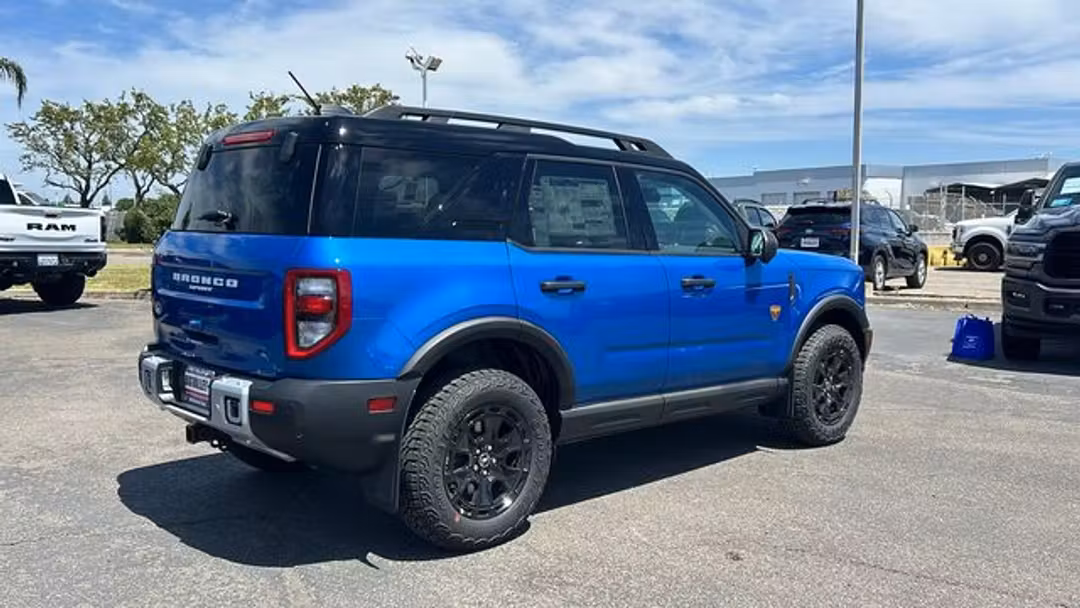 2026 Ford Bronco Sport Badlands - Image 3