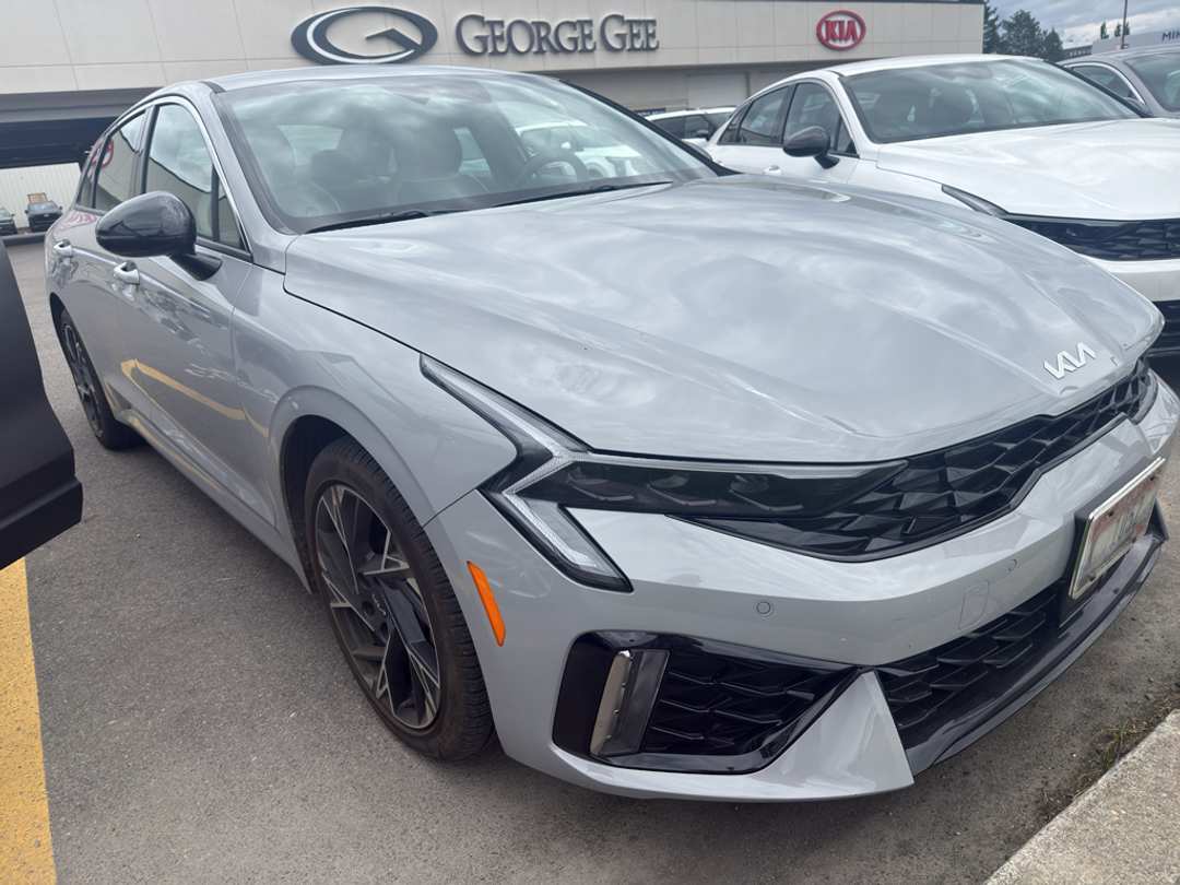 2025 Kia K5 GTLine - Image 2