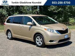 2011 Toyota Sienna LE