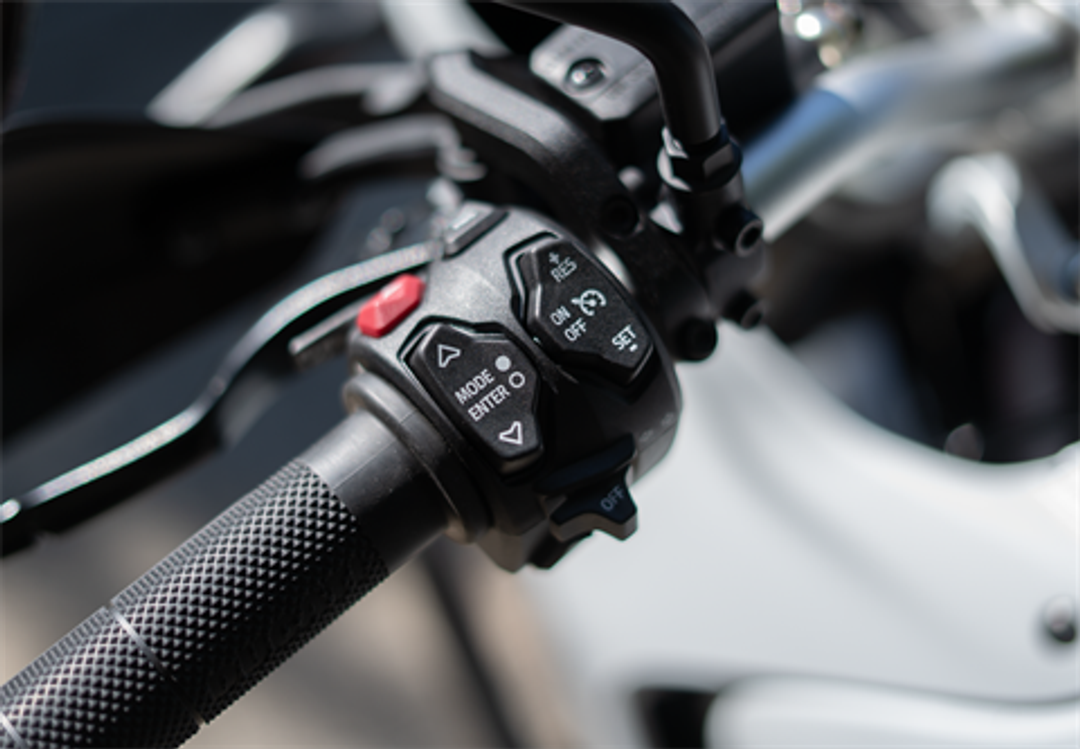 2025 Ducati Desert X 937 Demo - Clearance Pricing! No Freight Or Setup - Image 3